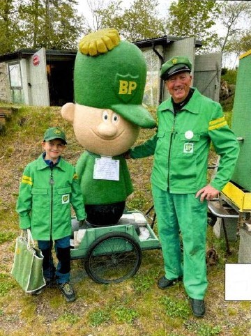 BP-gubben, junior och senior